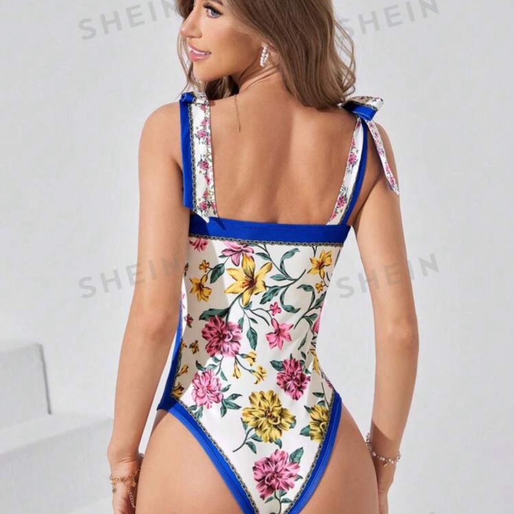 Privé Women Elegant Vintage Floral Printed Tie-Front Bodysuit (S) NWOT - Picture 2 of 2